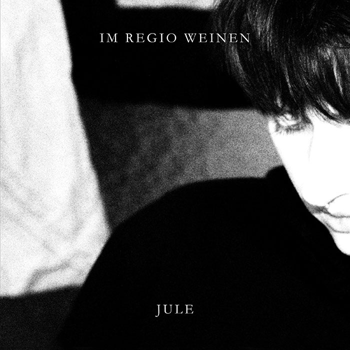 Bild: jule-im-regio-weinen-cover.jpg jule-im-regio-weinen-cover.jpg
